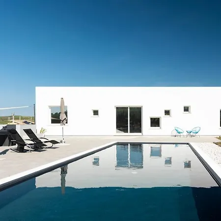 Relais Donna Tana Villa *
